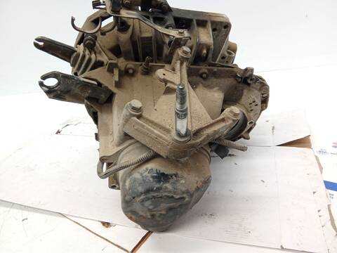 Foto 3ª: Caja Cambios Renault Megane 1.9 DCI BM0G CM0G) 120CV 88KW II BM0/1_ CM0/1_) [F9Q 800] (2003)