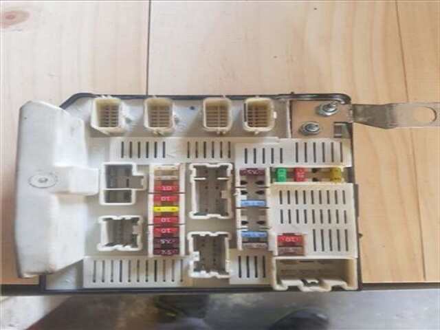 Centralita BSM Renault Megane 1.4 AUTHENTIQUE [1.4 LTR. - 72 KW 16V] II BERLINA 5P (10.2002-_)