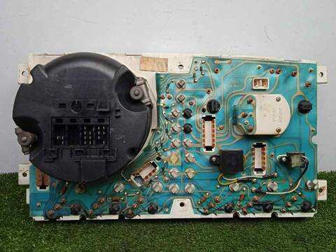 Foto 2ª: Cuadro de Instrumentos Nissan Camion 3.9 D 90CV L-60.095 [B440] (1993)
