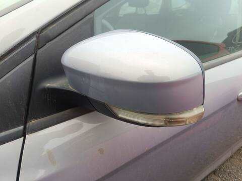 Retrovisor Izquierdo Ford Focus PNDA BERLINA AUT.
