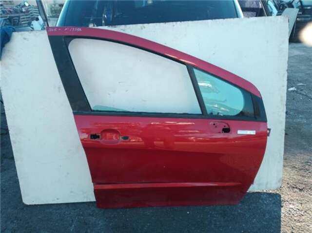 Puerta Delantera Derecha Peugeot 308 1.6 CONFORT [1.6 LTR. - 80 KW HDI FAP CAT (9HZ - DV6TED4)]