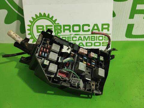 Foto 3ª: Caja Reles Fusibles Ford S Max 1.8 TDCI CAT 125CV [QYWA] (2006)