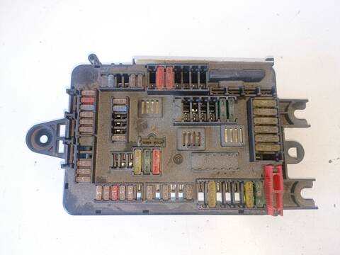 Caja Reles Fusibles Bmw Serie 3 315 320 D 184CV