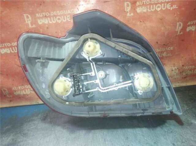 Foto 2ª: Piloto Trasero Derecho Toyota Yaris 1.0 16V [1SZ-FE]