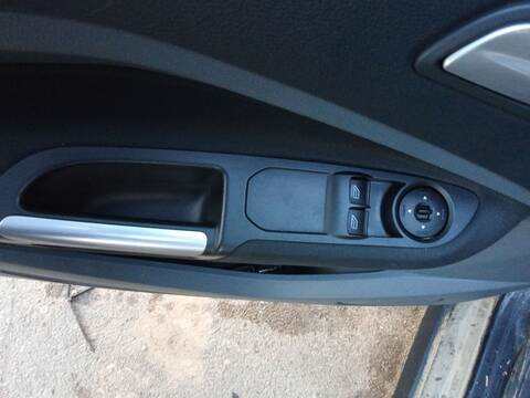Botonera Elevalunas Ford C Max 1.6 TDCI 115CV 85KW II DXA/CB7 DXA/CEU)
