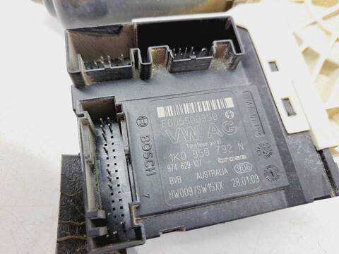 Foto 2ª: Elevalunas Eléctrico Delantero Izquierdo Volkswagen Passat 2.0 TDI BERLINA 140CV 103KW [CBA] (2009)