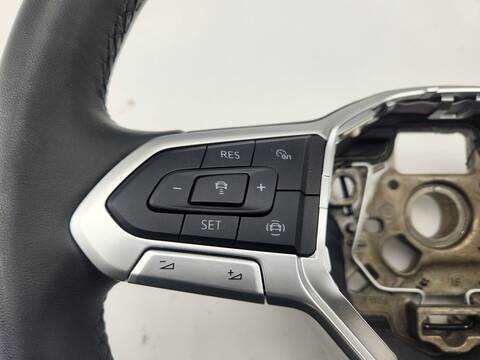 Foto 4ª: Volante Volkswagen Touran LIFE 149CV 110KW [DXPA] (2024)