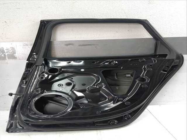 Puerta Trasera Derecha Audi A4 333 CV 245KW