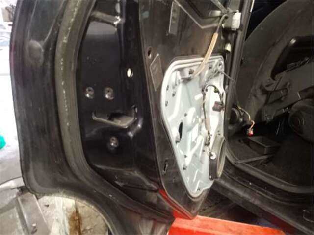 Foto 3ª: Puerta Trasera Izquierda Ford C Max 2.0 TDCI FOCUS [G6DA]