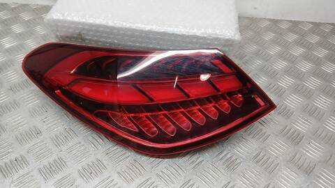 Piloto Trasero Izquierdo Mercedes Clase C 160 C 300 DE 206.208) 197CV 145KW