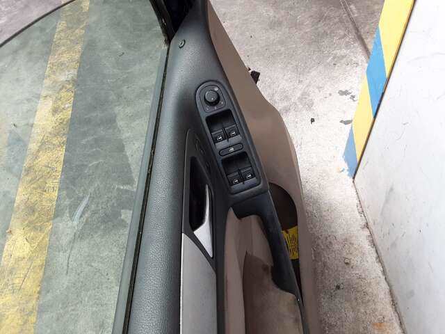 Foto 2ª: Puerta Delantera Izquierda Volkswagen Golf 1.6 TDI 105CV 0CV [CAYC] (2010)
