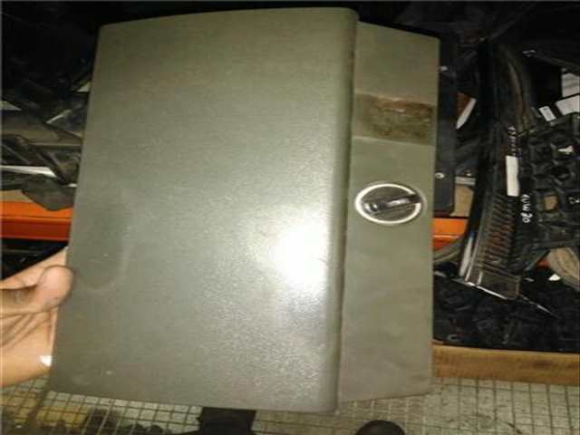 Guantera Toyota Carina 1.6 TA4L. TA60L)