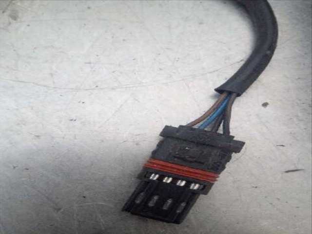 Foto 4ª: Retrovisor Izquierdo Iveco Daily CAJA CERRADA 35C... BATALLA 3000L 126CV 93KW [F1AE0481V*A] (2010)