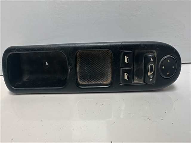 Botonera Elevalunas Peugeot 307 1.6 HDI