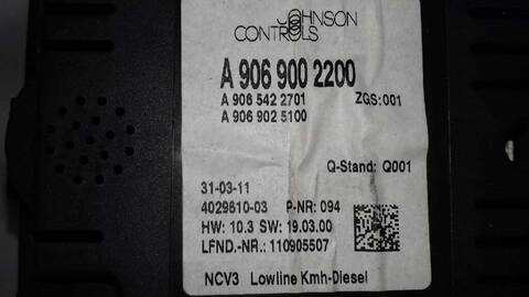 Foto 3ª: Cuadro de Instrumentos Mercedes Sprinter 2.1 CDI CAT 129CV 95KW CAJA CERRADA [651955] (2011)