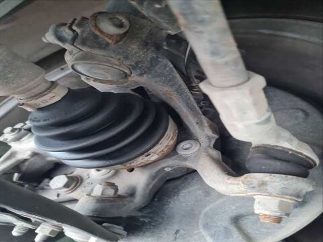 Mangueta Delantera Derecha Skoda Octavia AMBITION PLUS 149CV 110KW