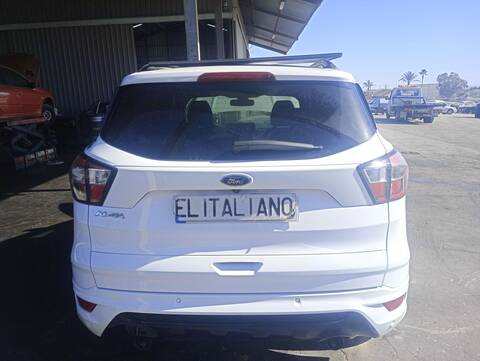 Portón Ford Kuga ST-LINE X 150CV 110KW