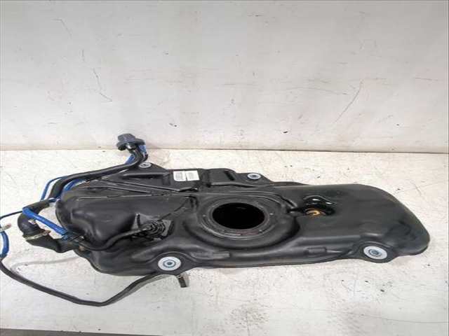 Deposito de Combustible Toyota Corolla 1.8 VVTI HYBRID MZEA12 ZRE211 ZWE211) 122CV