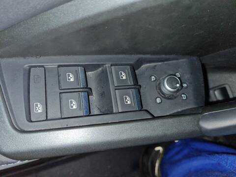 Botonera Elevalunas Audi Q3 35 TDI 150CV 110KW