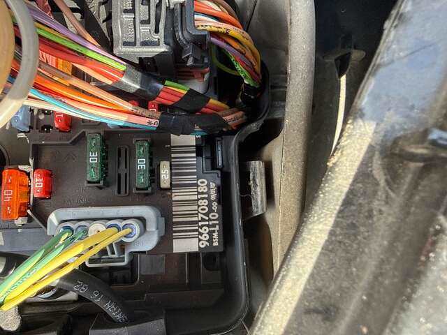 Caja Reles Fusibles Peugeot 207 1.4 I 75CV 0CV