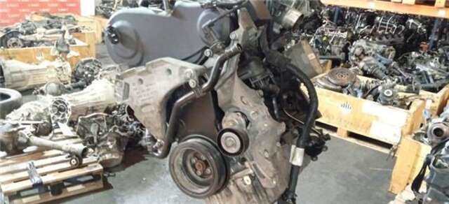 Foto 2ª: Carter Volkswagen Touran 1.4 HIGHLINE [1.4 LTR. - 103 KW 16V TSI (1390 CM3)] [CAY]