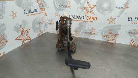 Foto 2ª: Pedal Freno Toyota Auris 99CV 73KW (2013)