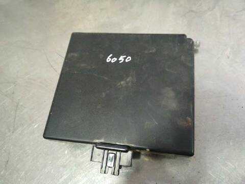 Foto 2ª: Caja Reles Fusibles Peugeot 205 1.8 D GENERATION BERLINA 60CV 44KW [A8B] (1991)