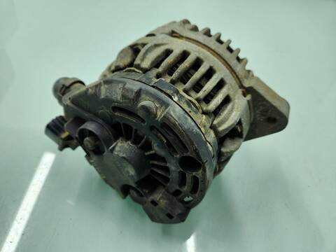 Foto 2ª: Alternador Toyota Hilux CABINA DOBLE VX 4X4 171CV 126KW [1KD] (2014)