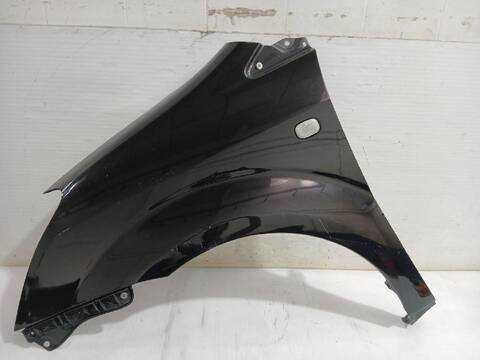 Foto 2ª: Aleta Delantera Izquierda Toyota Corolla 2.2 D-4D AUR10_) 177CV [2AD-FHV] (2004)