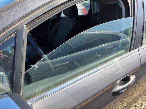 Luna Delantera Izquierda Citroen C4 BHY BERLINA