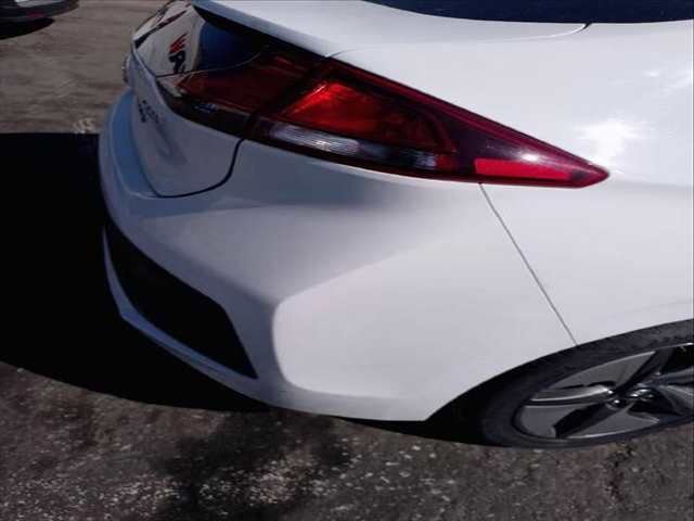 Foto 3ª: Paragolpes Trasero Hyundai Ioniq 1.6 GDI HYBRID 141CV (2016)
