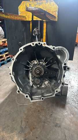 Foto 3ª: Caja Cambios Isuzu Trooper 2.8 D (1996)