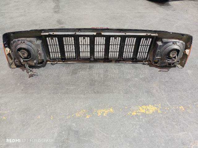 Foto 2ª: Rejilla Delantera Jeep Cherokee 2.5 TD 3P [VM52] (2001)