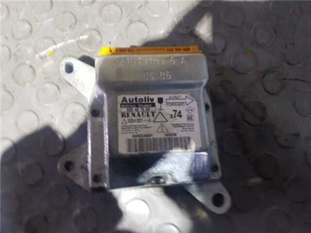 Centralita Airbag Renault Laguna 1.9 AUTHENTIQUE [1.9 LTR. - 96 KW DCI DIESEL FAP]