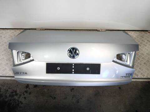 Portón Volkswagen Jetta 2.0 TDI 110CV 81KW