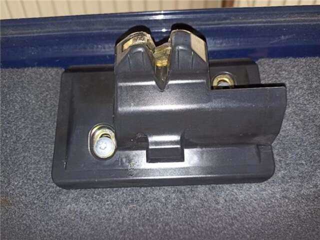 Foto 2ª: Cerradura Maletero Portón Mercedes Clase E 180 2.2 200 CDI (210.007) [2.2 LTR. - 75 KW CDI CAT] [D]