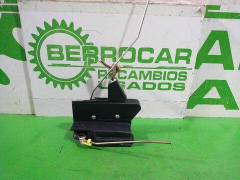 Foto 3ª: Cerradura Puerta Trasera Izquierda Dacia Sandero LAUREATE 90CV [K9K] (2012)