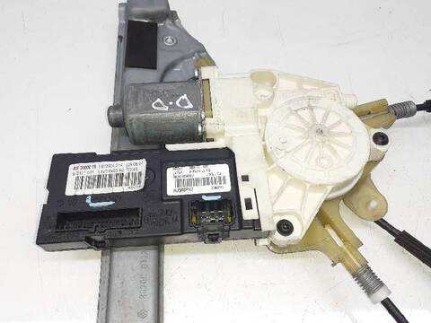 Foto 2ª: Elevalunas Eléctrico Delantero Derecho Renault Laguna DYNAMIQUE III 150CV 110KW [M9R] (2007)