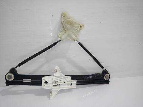 Foto 3ª: Elevalunas Manual Trasero Derecho Seat Ibiza STYLE 95CV [DLAC] (2017)