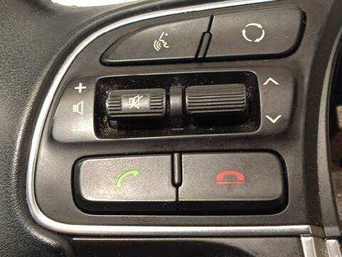 Foto 2ª: Volante Kia Sportage DRIVE 2WD 116CV 85KW [D4FD] (2018)