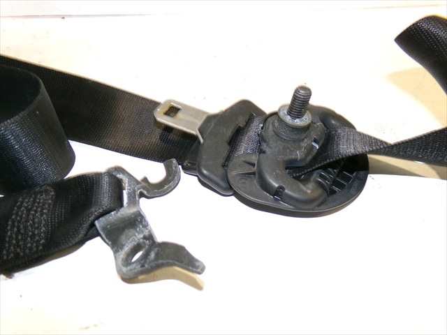 Foto 3ª: Cinturón Delantero Derecho Bmw Serie 1 118 2.0 D E87, 2004-2013 [204DA] (2005)