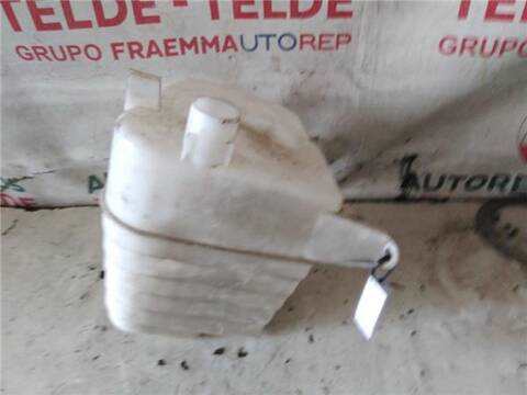 Deposito Limpiaparabrisas Toyota Corolla 1.8