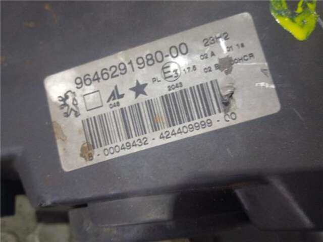 Foto 2ª: Faro Derecho Peugeot 307 2.0 HDI 90 [RHY (DW10TD)]