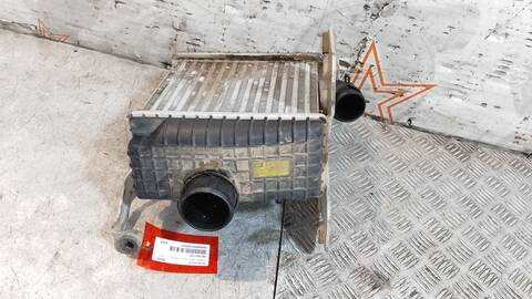 Foto 3ª: Intercooler Hyundai Trajet 2.0 CRDI GLS 113CV 83KW [D4EA] (2003)