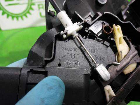 Foto 3ª: Cerradura Puerta Delantera Derecha Ford Focus 1.6 16V CAT 101CV [HWDA] (2004)