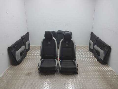 Juego Asientos Completos Kia Stonic DRIVE