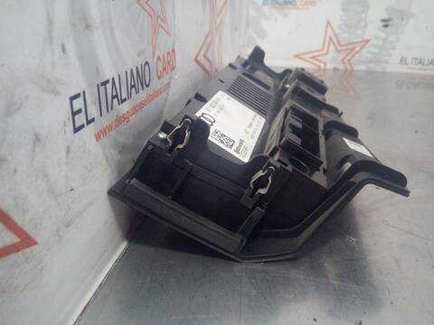 Foto 4ª: Mando Climatizador Audi A5 2.0 TDI 105KW) 143CV [CAGA] (2010)