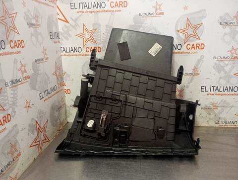 Foto 2ª: Guantera Renault Megane EMOTION BERLINA 110CV 81KW III BERLINA 5 P [K4M R8] (2011)