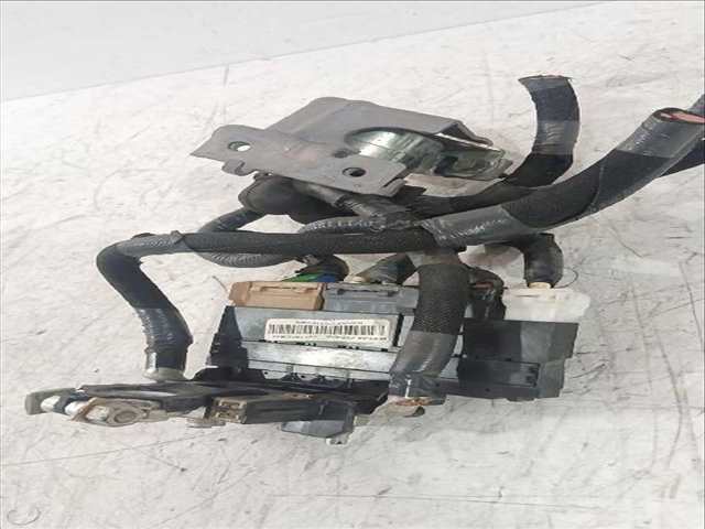 Foto 3ª: Caja Reles Fusibles Nissan Qashqai 1.5 DCI 116CV [K9K 872] (2013)