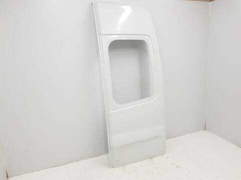 Foto 3ª: Puerta Trasera Derecha Renault Trafic PASSENGER L2H1 29T 8 PLAZAS) LARGO (2015)